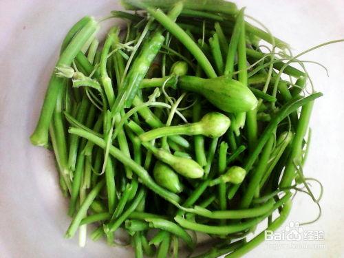 瓜根藤怎么炒着吃,家常炒制美味佳肴