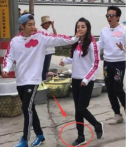 明星脱鞋身高,身高背后的秘密与真实比例