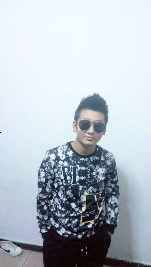 明星火烽简历,从演艺新星到实力派演员的蜕变之路